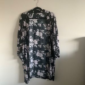 Spiritual Gangster Floral Kimono -OS